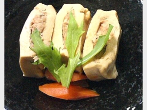 食べるとじゅわ～っと広がる！高野豆腐の挽肉サンド煮